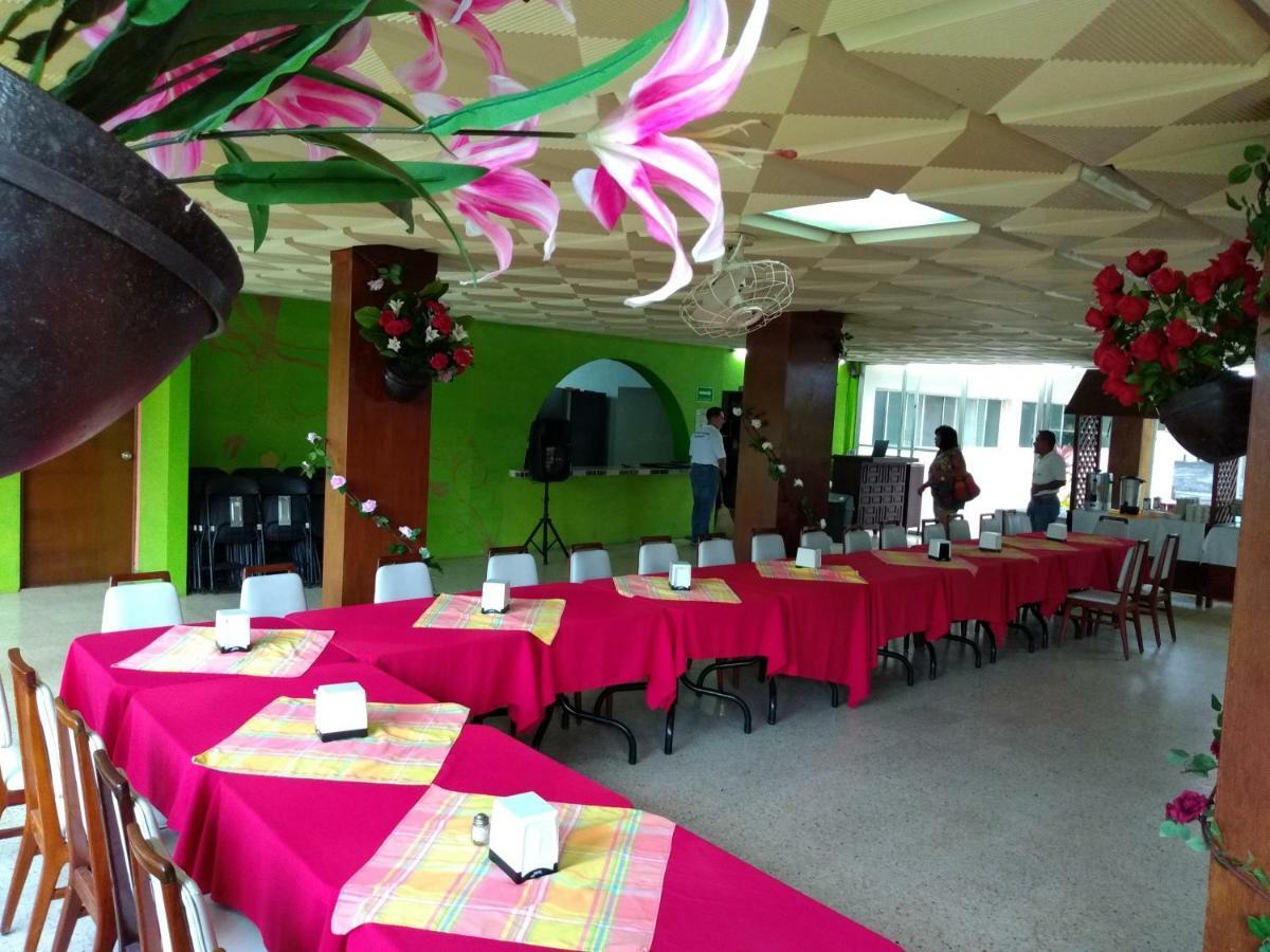 Hotel Playa Azul Catemaco Buitenkant foto