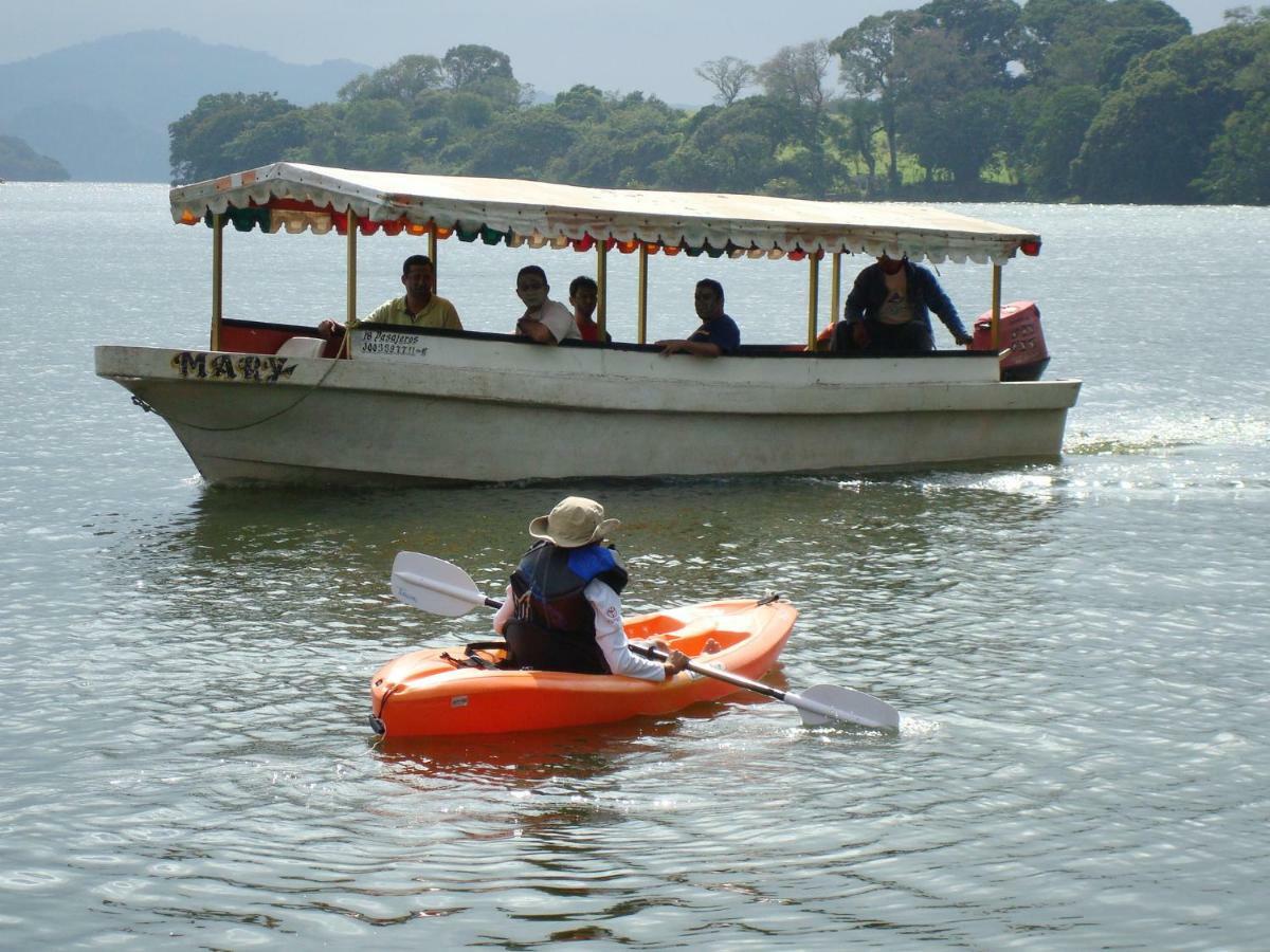 Hotel Playa Azul Catemaco Buitenkant foto