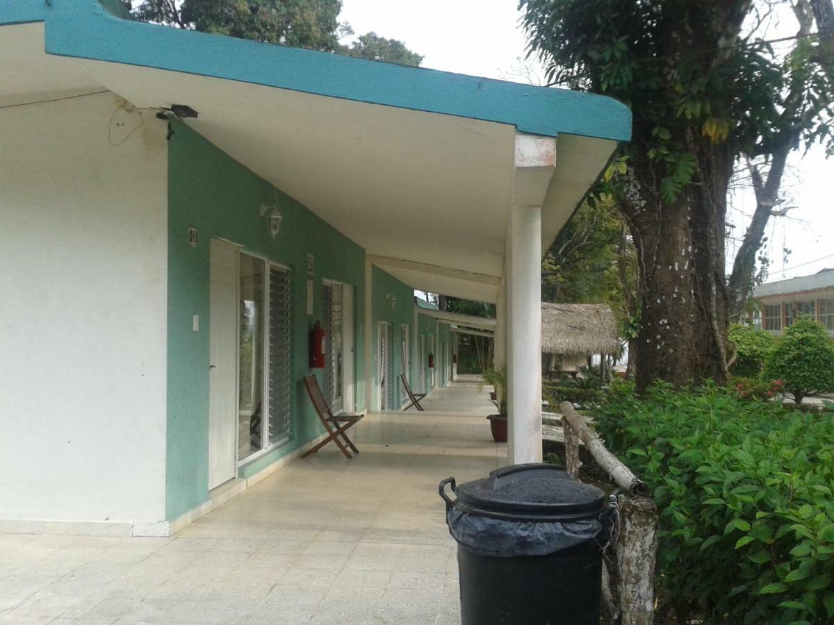 Hotel Playa Azul Catemaco Buitenkant foto